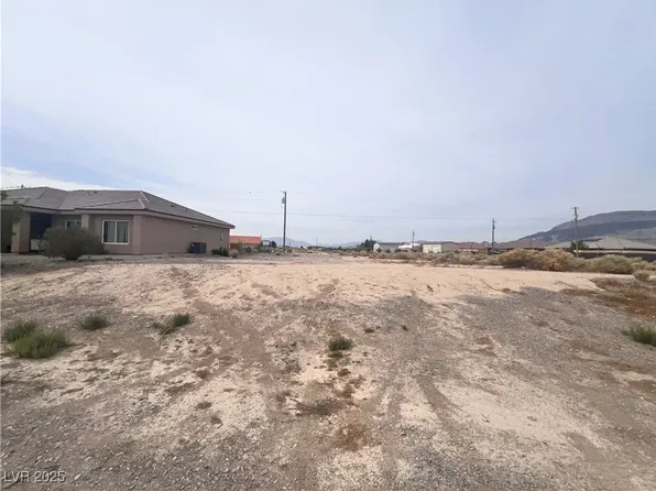 6631 Gallup Ct, Pahrump, NV 89060