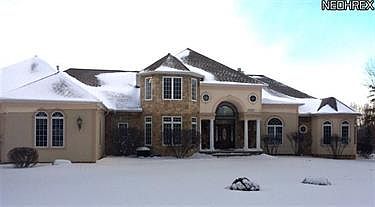 1st image of 9495 Winterberry Ln