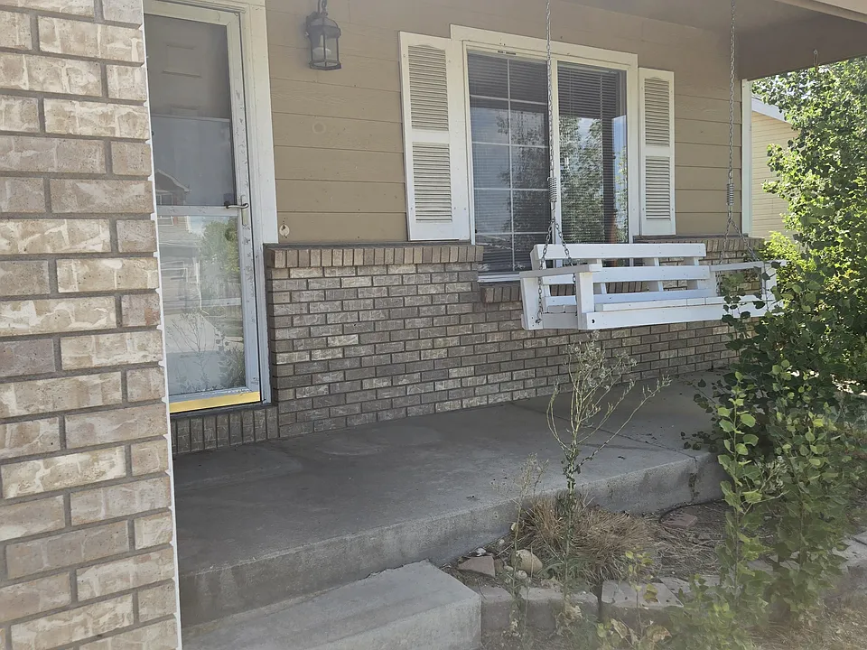 3206 Santa Fe Ave