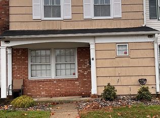 6 Ridgewood Pl, Willingboro, NJ 08046