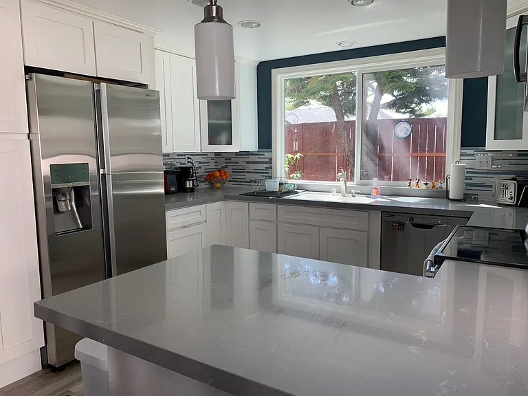 Redwood Ln — Photo 11