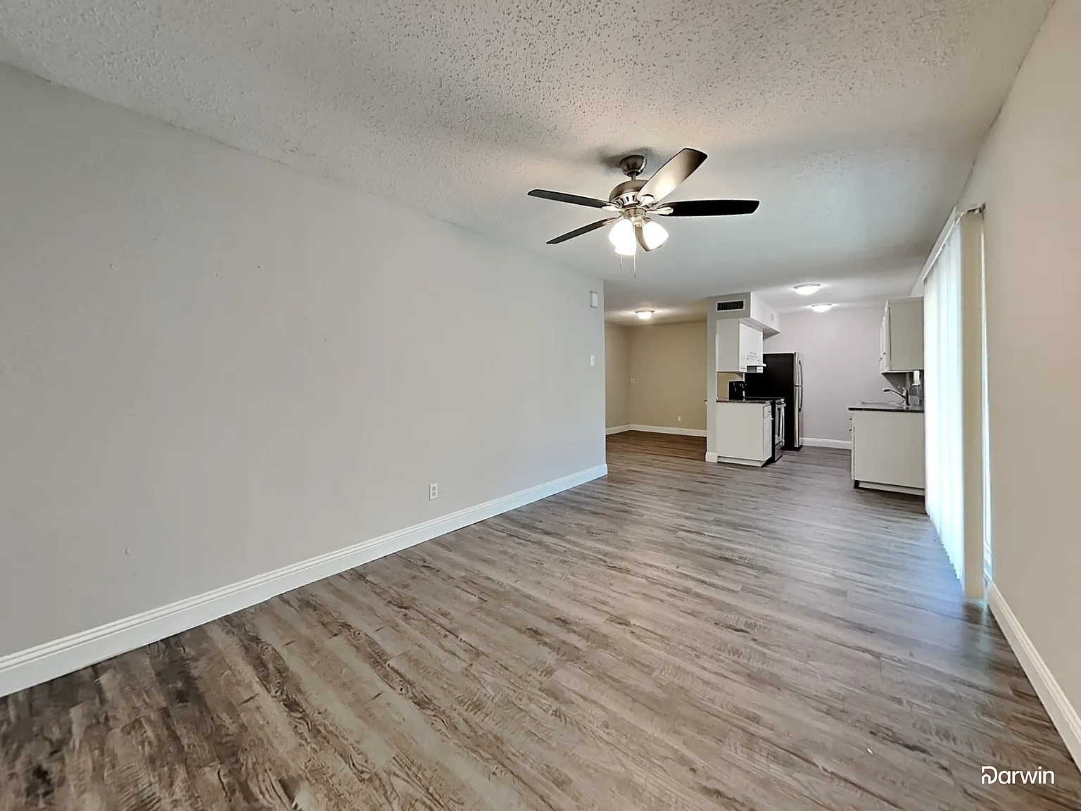 3 bed, 2.0 bath, 1286 sqft, $1,890 — Photo 4