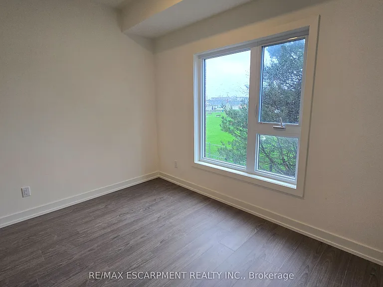 16 Melbourne Ave #210B — Photo 18