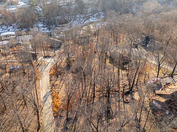 5th image of Forrest Dr