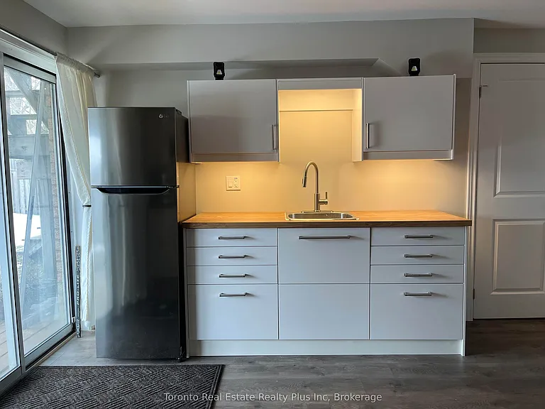 21 Nicholson Dr — Photo 6