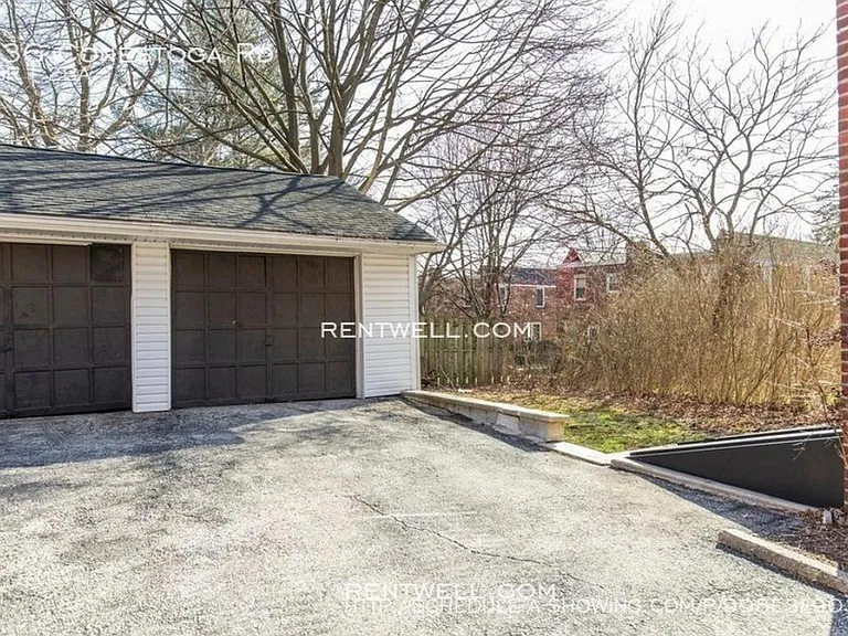 836 Conestoga Rd — Photo 9