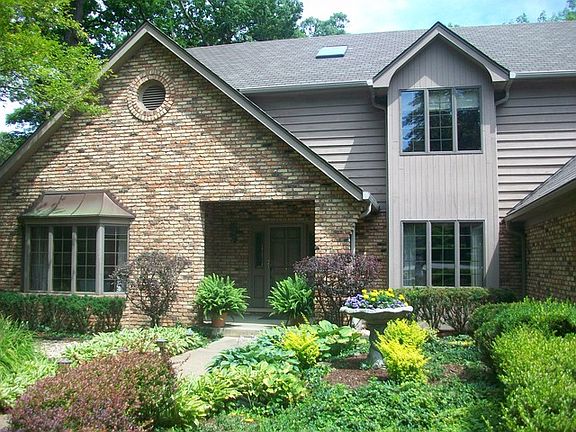 2nd image of 11 Old Tamarack Ln