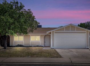 1526 Claremont Dr, Manteca, CA 95336
