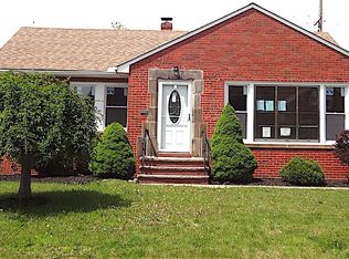 3833 Warrendale Rd, South Euclid, OH 44118