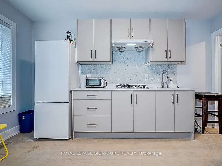 252 Annette St #3 — Photo 9