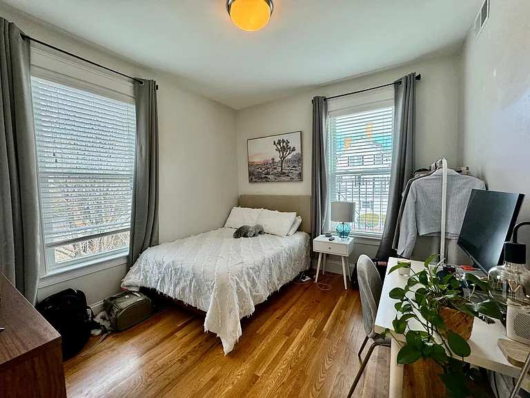 405 S Huntington Ave #2R — Photo 29