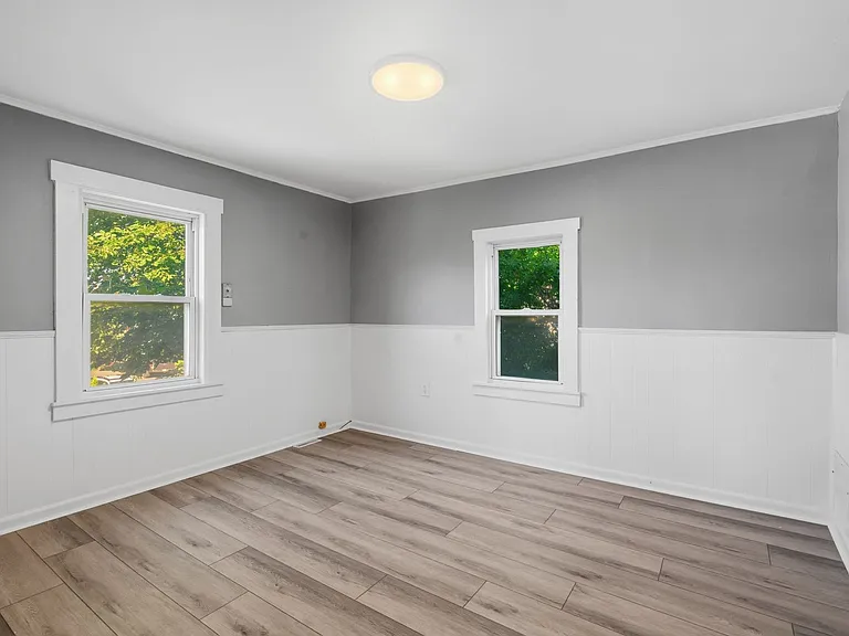 47 Sprague St — Photo 5