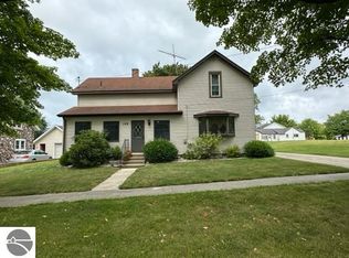108 S Roland St, Mc Bain, MI 49657