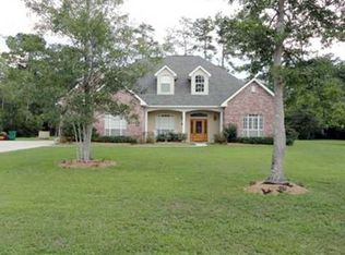 24510 Paradise Ln, Lacombe, LA 70445