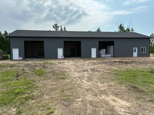 1734 N Dahlia St, Cheboygan, MI 49721