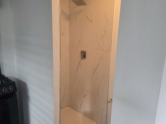2nd image of 4024 Avenue N 1/2 Unit B