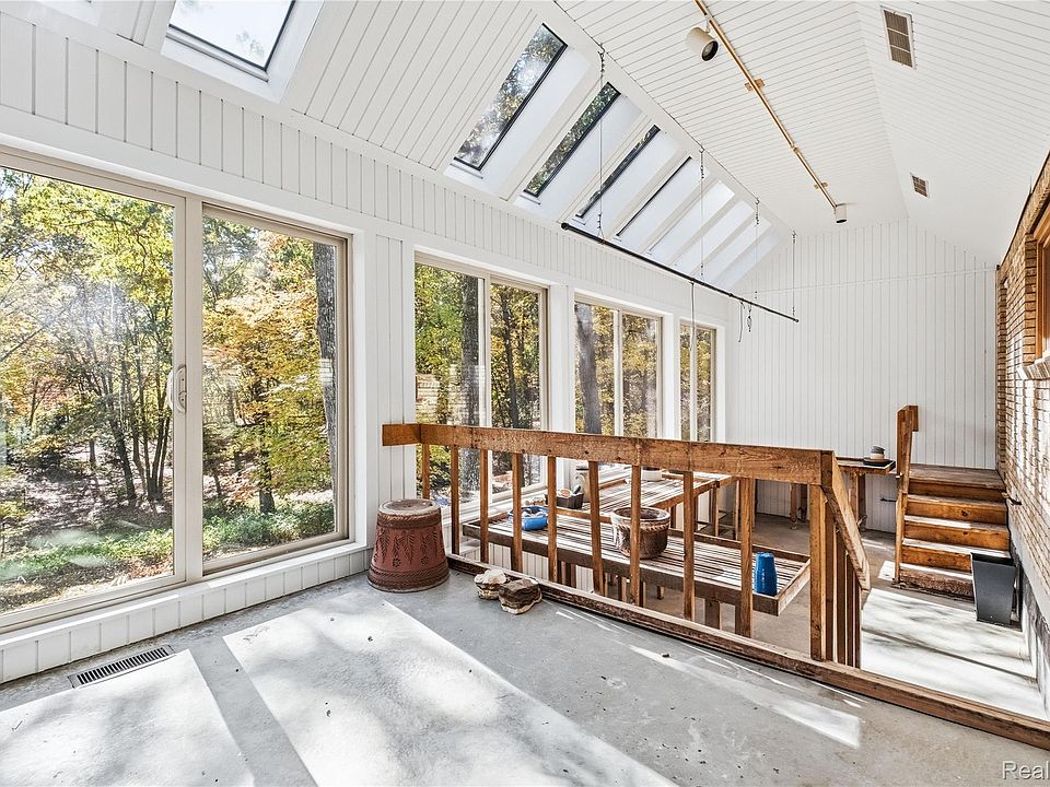 800 Carlson Dr, photo 15