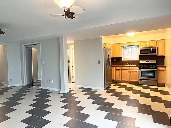 5th image of 158 Colon Ave #1