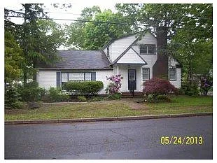 83 Wilson Ave photo 1