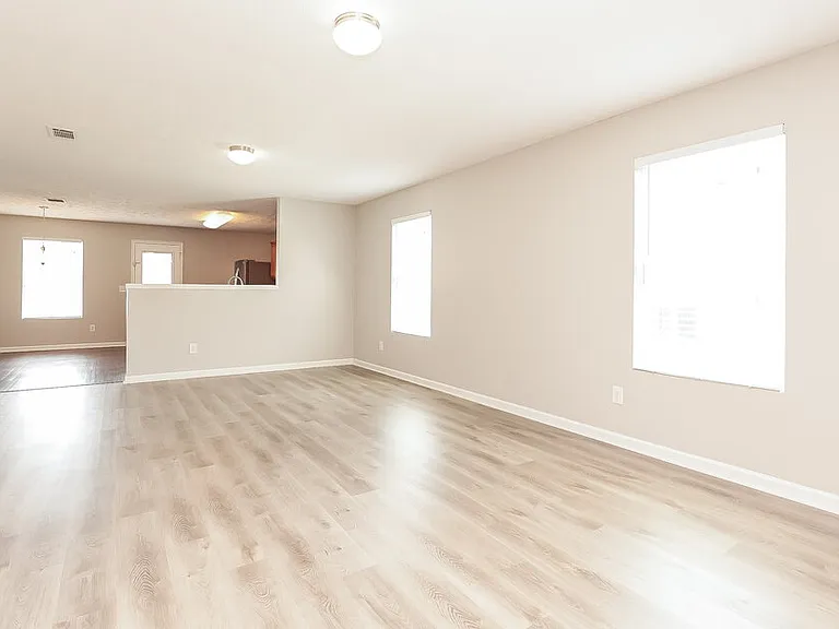 3618 Blaze Dr — Photo 4
