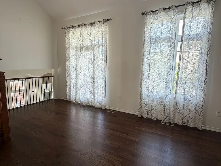 235 Apple Hill Cres — Photo 22