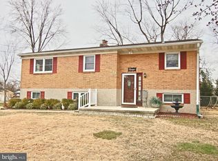 811 Oakdale Cir, Millersville, MD 21108