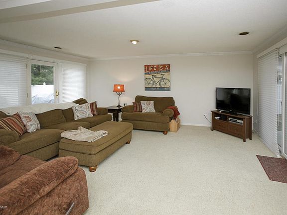 801 clinton-103