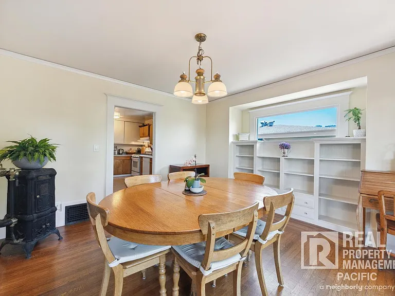 1550 Beverly Pl — Photo 7