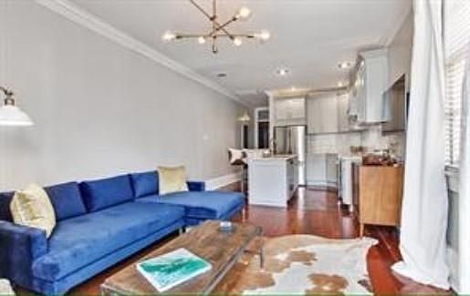 5th image of 2463 Burgundy St