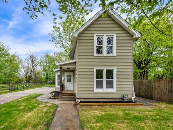 724 W 33rd St, Ashtabula, OH 44004