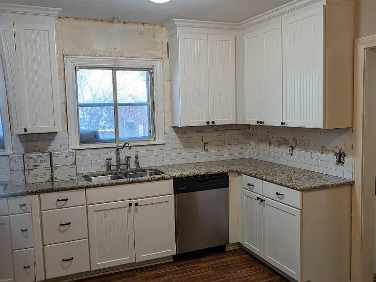 1402 S Donnybrook Ave — Photo 15