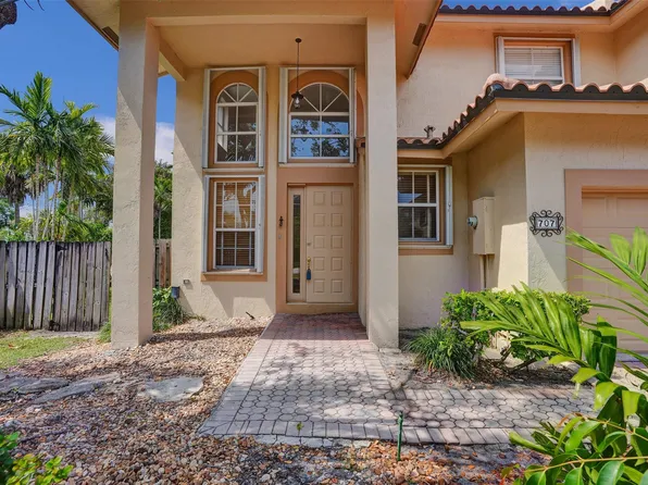 707 NE 195th Street, Miami, FL 33179