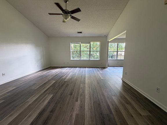 4th image of 212 Mallory Dr
