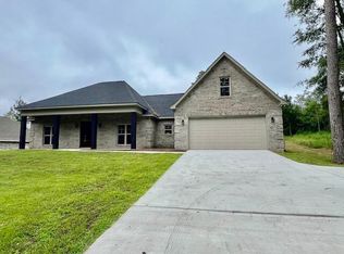 9 E Jenkins Rd, Ellisville, MS 39437