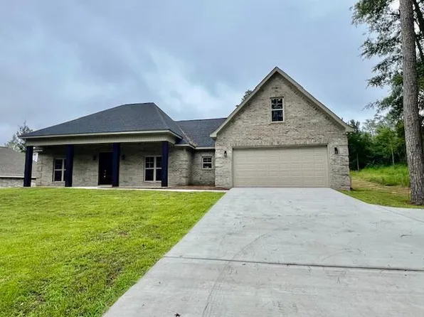 9 E Jenkins Rd, Ellisville, MS 39437