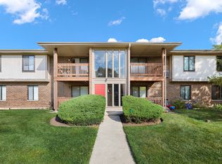 701 Garden Cir APT 3, Streamwood, IL 60107