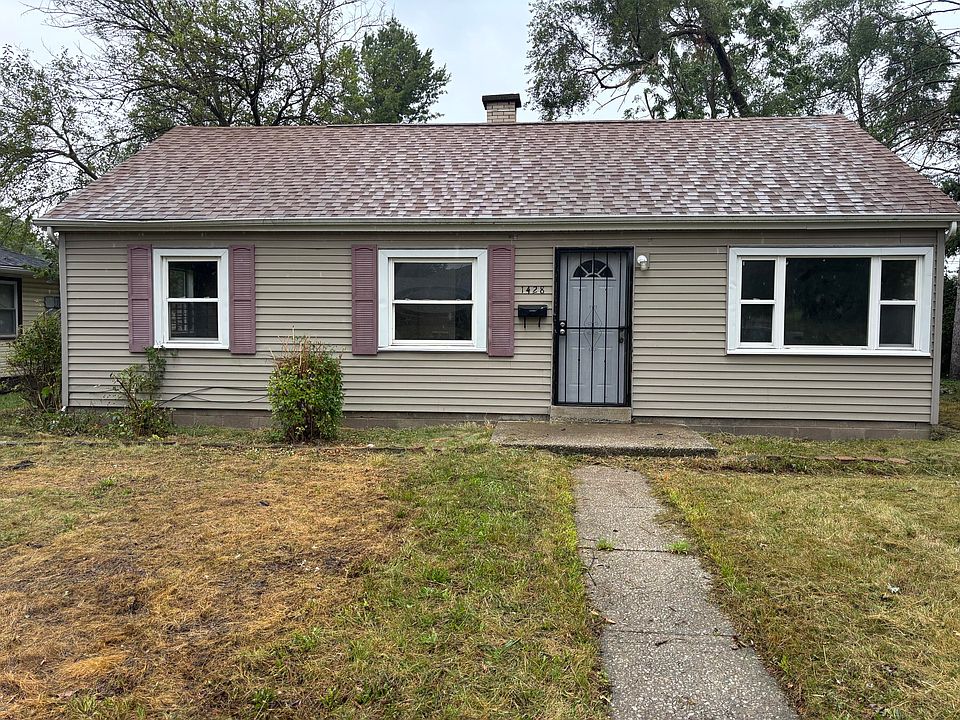 1st image of 1428 W 45th Ave