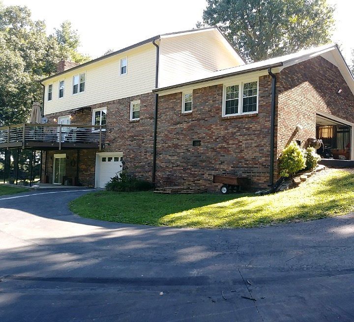 2nd image of 395 Peach Ave