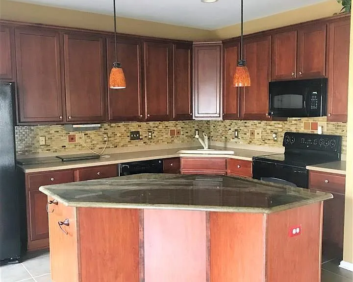 213 Broadgait Brae Rd — Photo 2