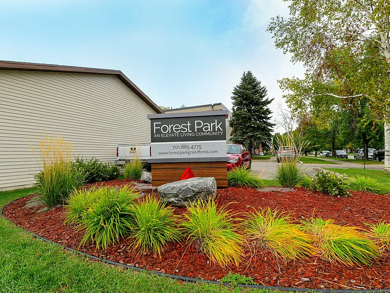 Forest Park Apartments — Photo 42