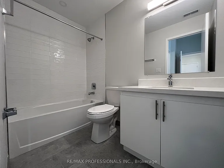 62 Dixfield Dr #123 — Photo 23