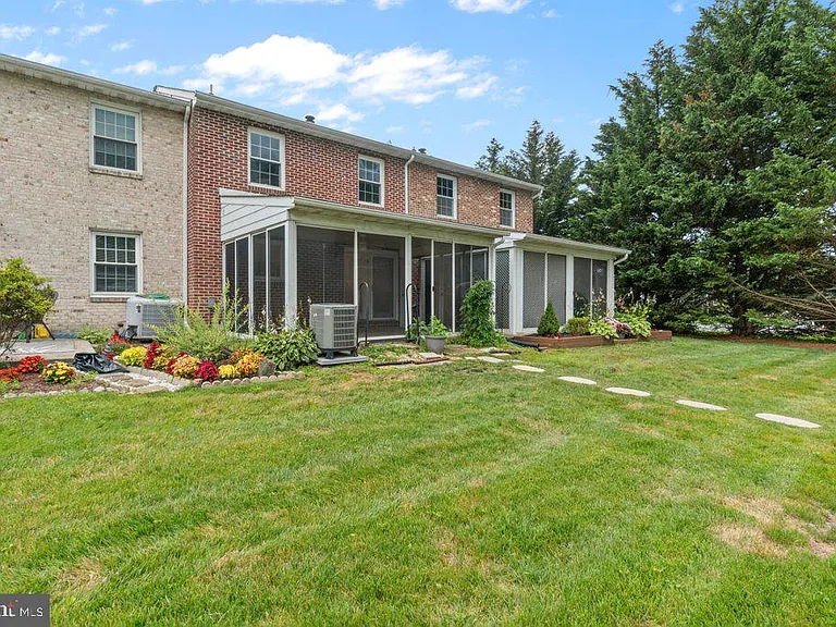 322 Harlan Sq #A-2 — Photo 34
