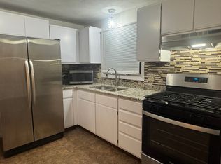 35 Lancashire St, Providence, RI 02908