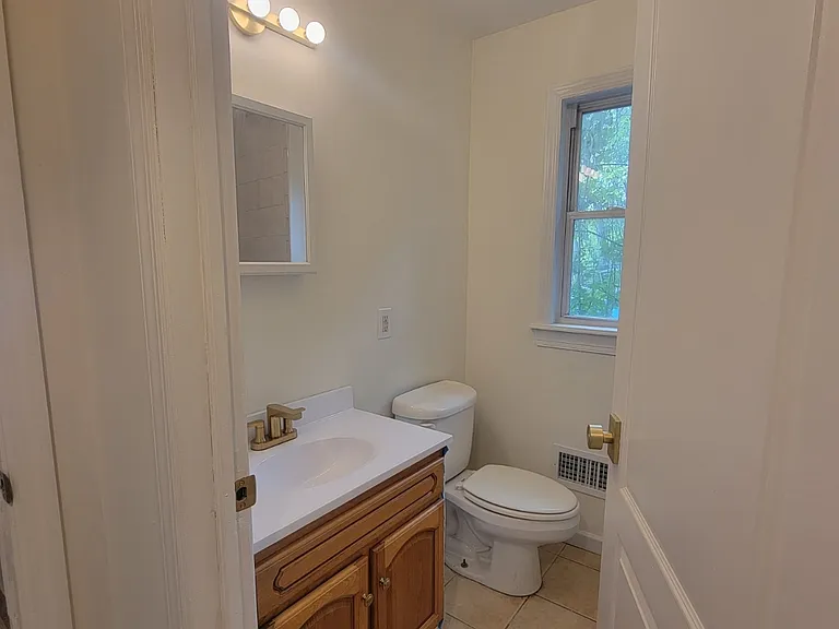 25 Cliff St #2 — Photo 14