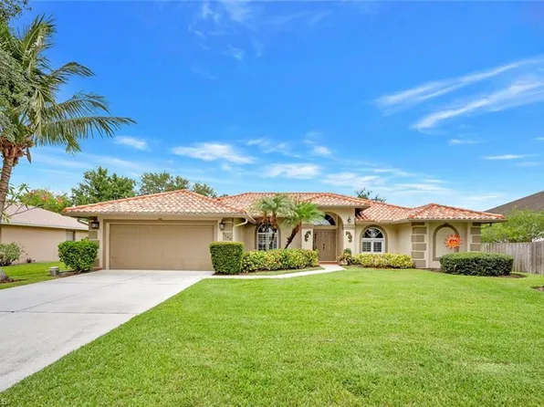 2249 River Reach DR, NAPLES, FL 34104