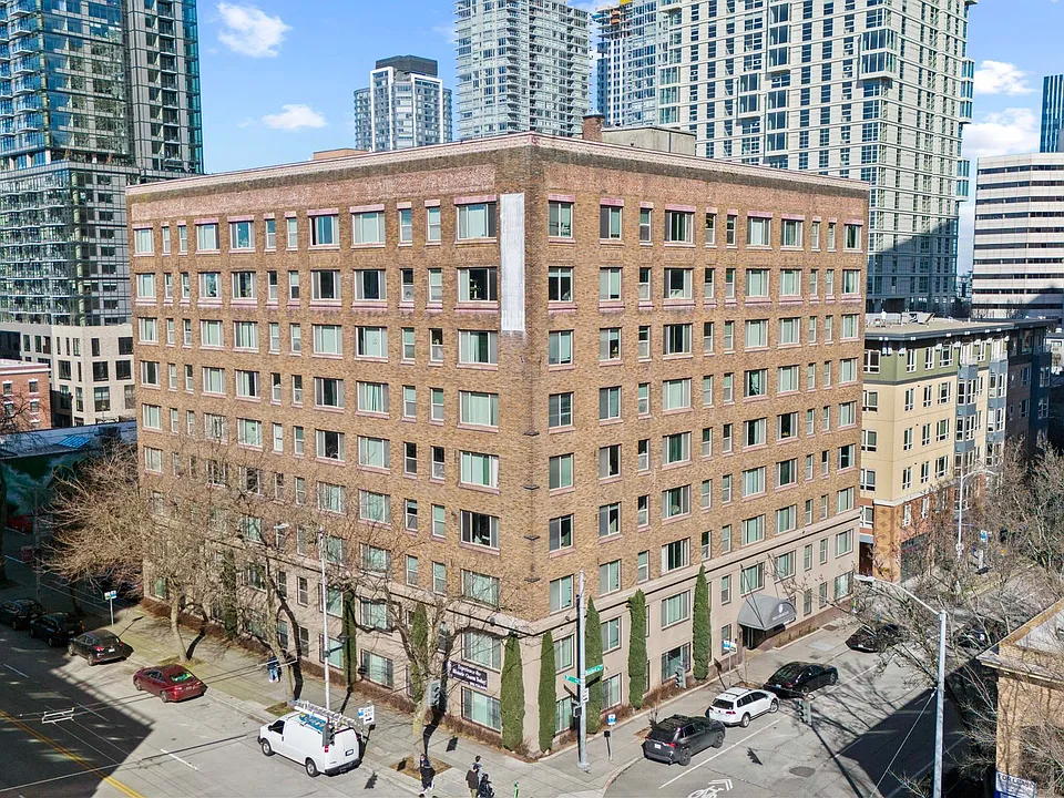 Cornelius Apartments