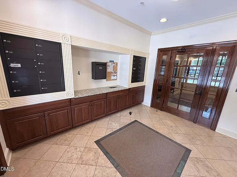 10411 Rosegate Ct #3 — Photo 38