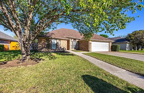 1705 Lynx Cir Photo 1