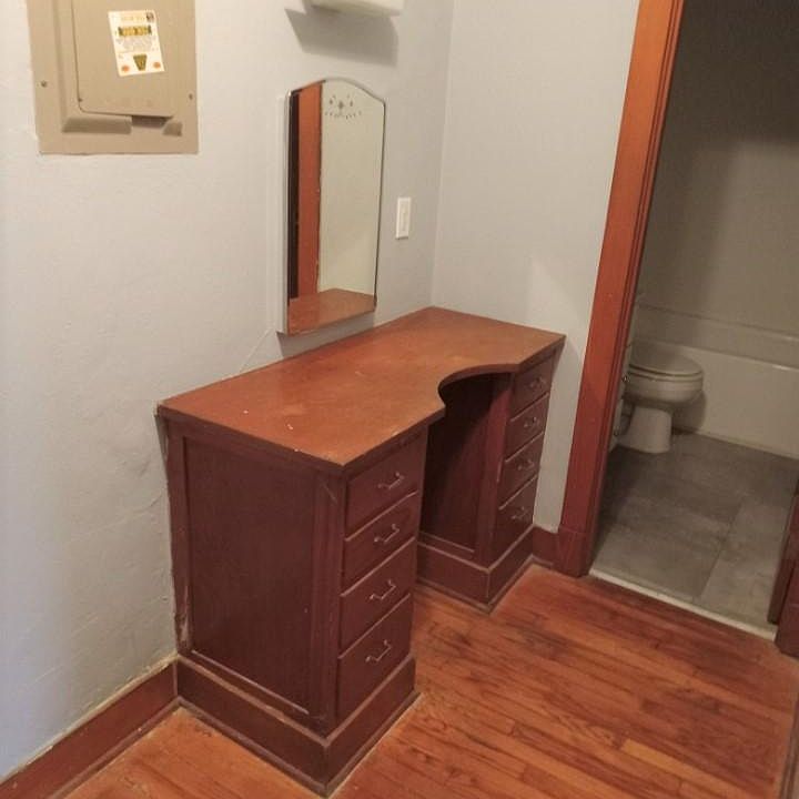Unit Photo