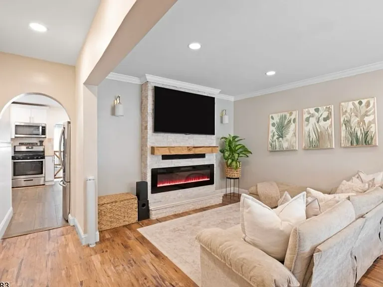 19 Gordon St #1 — Photo 13